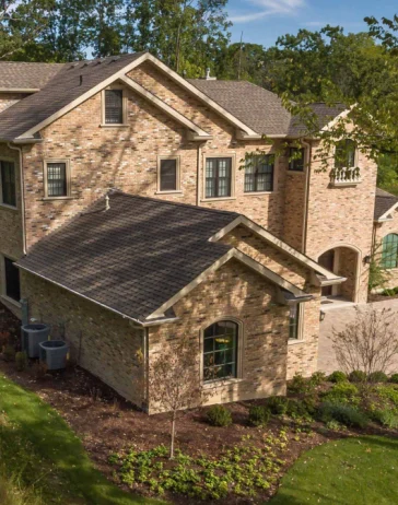 Cover Image Elegant Estate